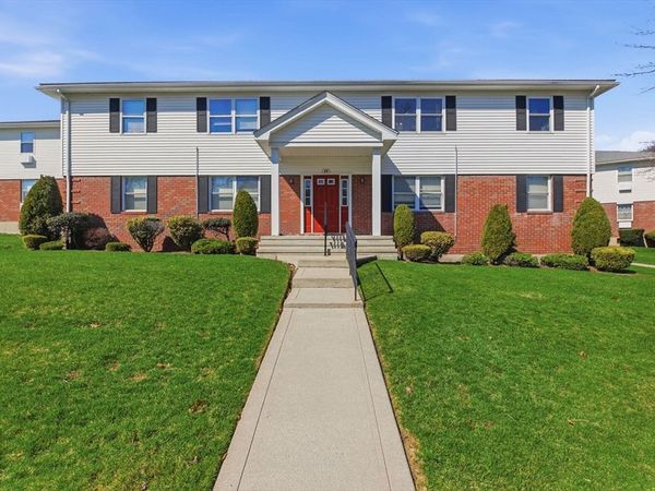 68 Colonial Cir, Unit C, Chicopee, MA 01020
