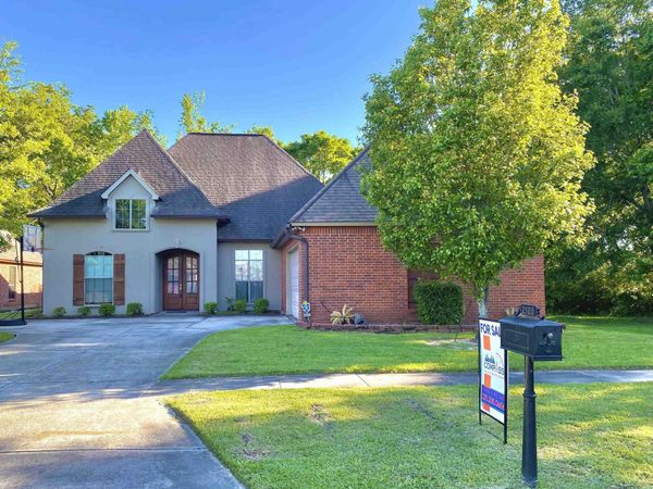 2500 Pine Thicket Ave, Zachary, LA 70791