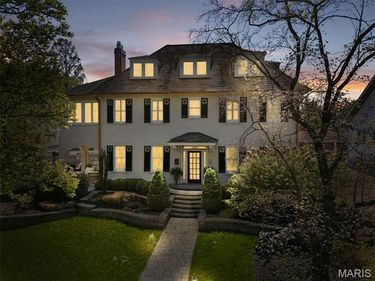 430 W Lockwood Avenue, St Louis, MO 63119