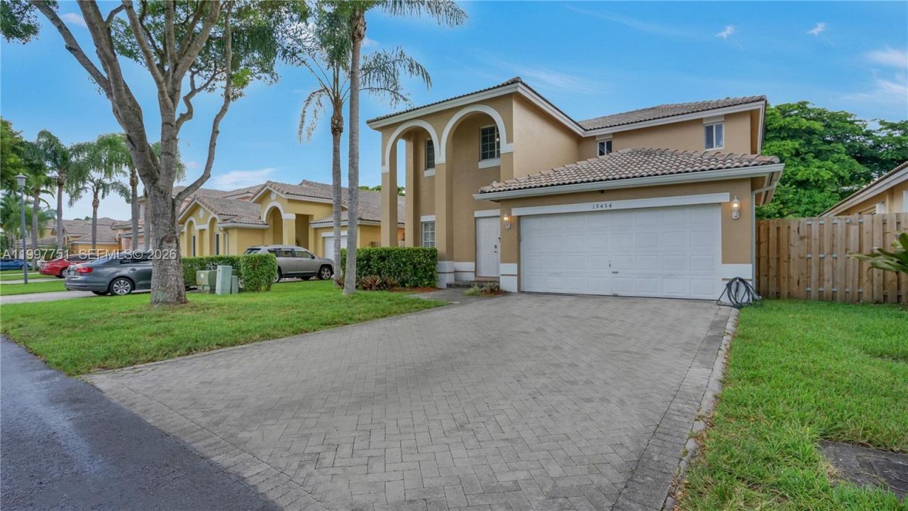 15454 SW 143rd Ter, Miami, FL 33196 Photo