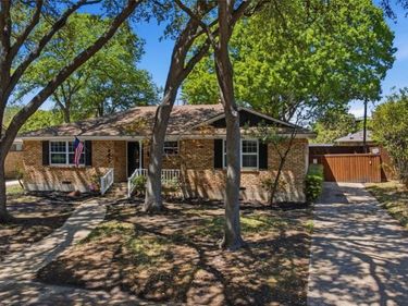 8415 Sweetwater Drive, Dallas, TX 75228