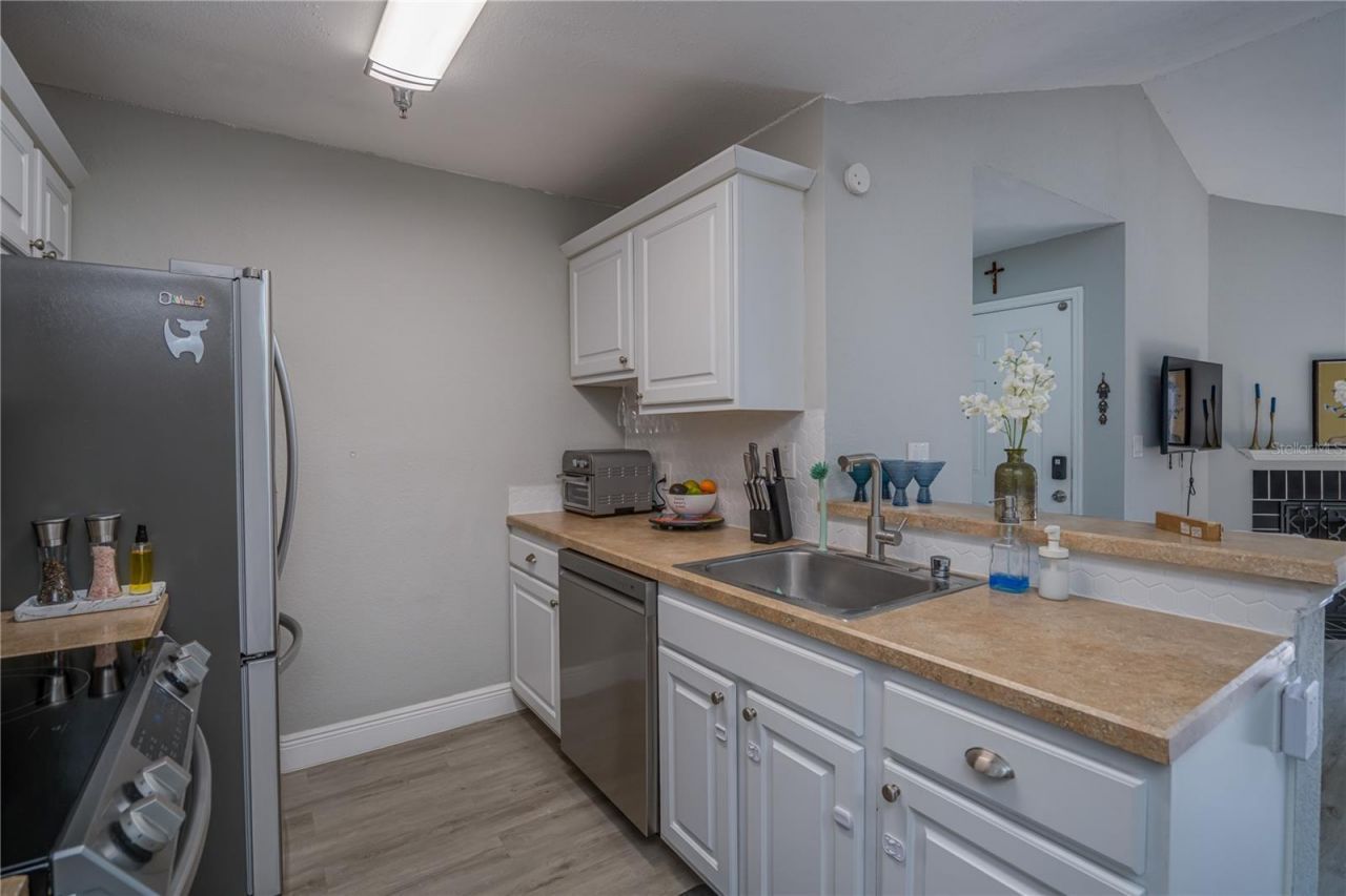 10263 Gandy Boulevard N, Unit 2106, Saint Petersburg, FL 33702 Photo