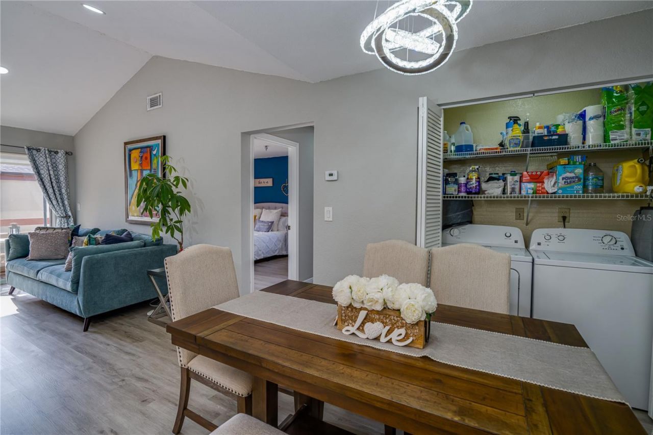 10263 Gandy Boulevard N, Unit 2106, Saint Petersburg, FL 33702 Photo
