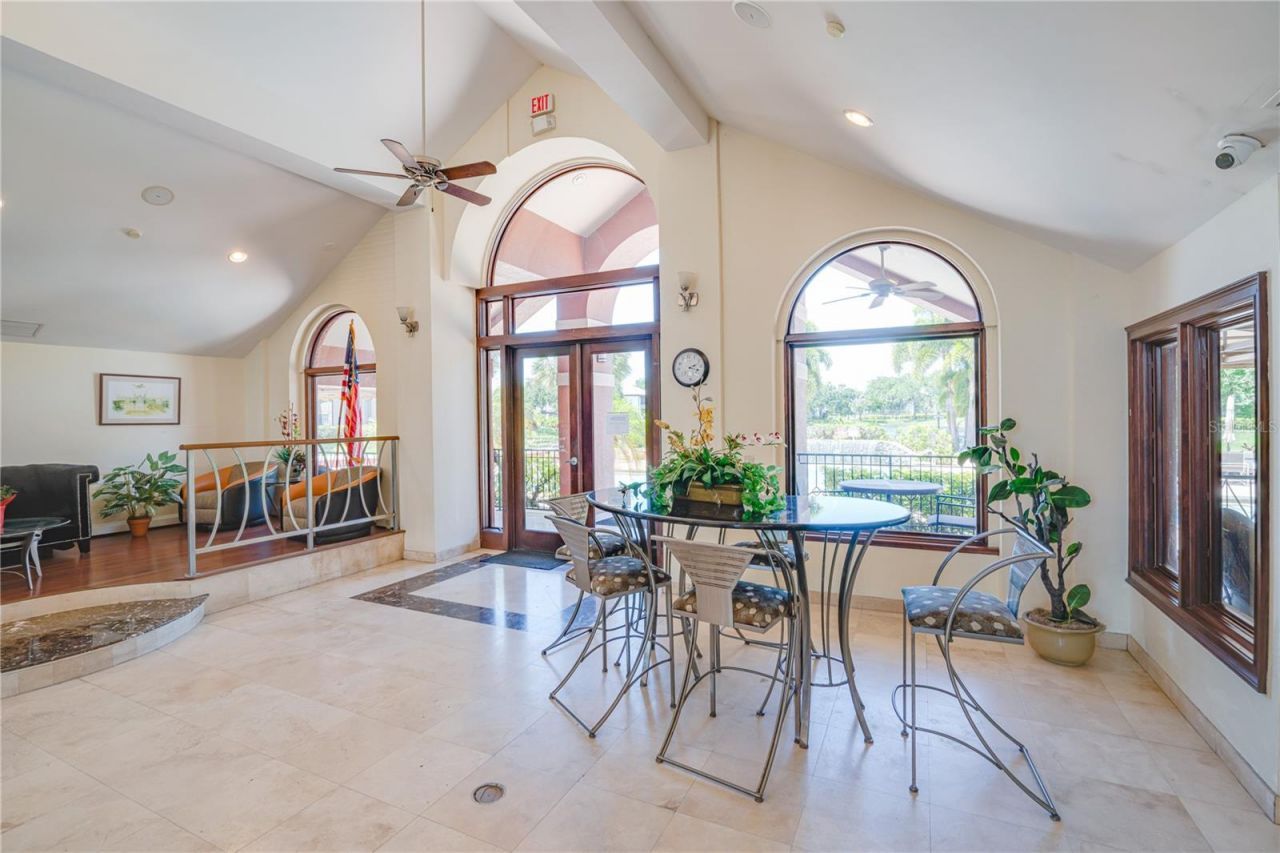 10263 Gandy Boulevard N, Unit 2106, Saint Petersburg, FL 33702 Photo