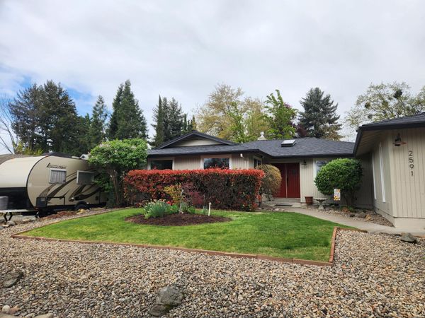 2591 Cedar Links Drive, Medford, OR 97504