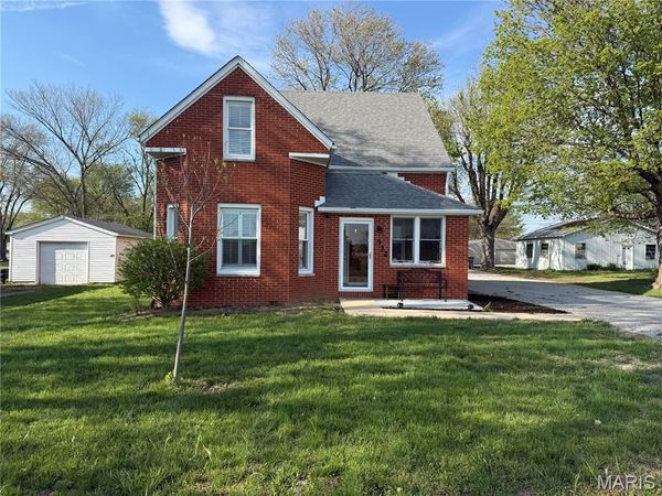 932 Carr Street, O'Fallon, IL 62269
