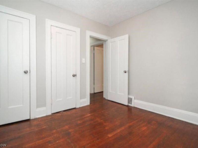 971 Rushleigh Road, Cleveland Heights, OH 44121 Photo 9
