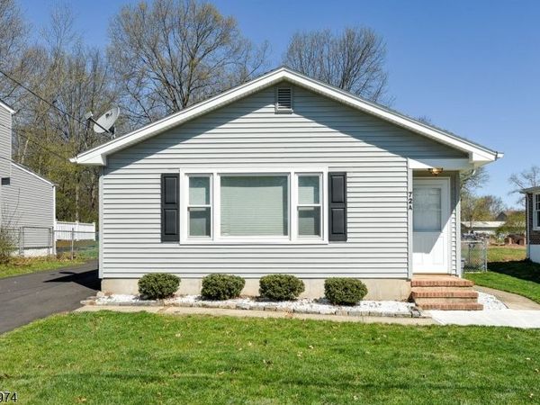 72 Pine Street, Bridgewater, NJ 08807