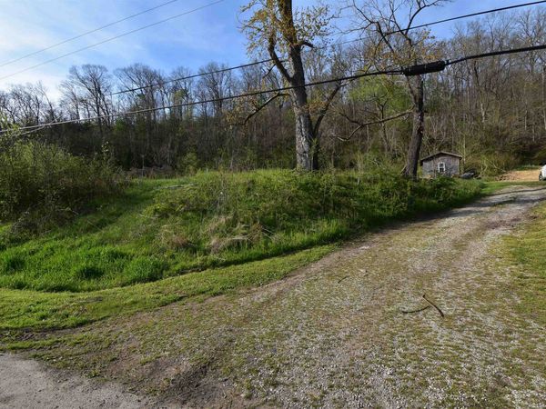 1817 County Road 52, Ironton, OH 45638