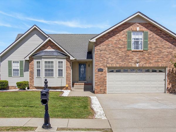 1005 Glenhurst Way, Clarksville, TN 37040