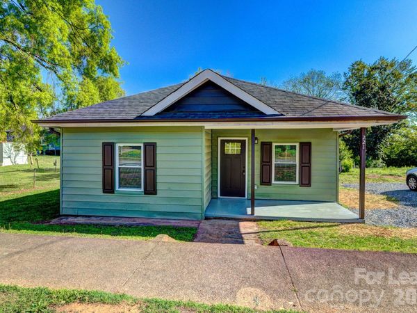 221 Walker Street , Kings Mountain, NC 28086