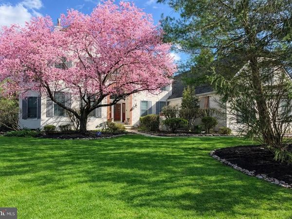 4 N LONGFELLOW DRIVE, PRINCETON JUNCTION, NJ 08550