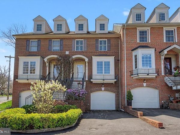 4 ROCKFORD MEWS COURT, WILMINGTON, DE 19806