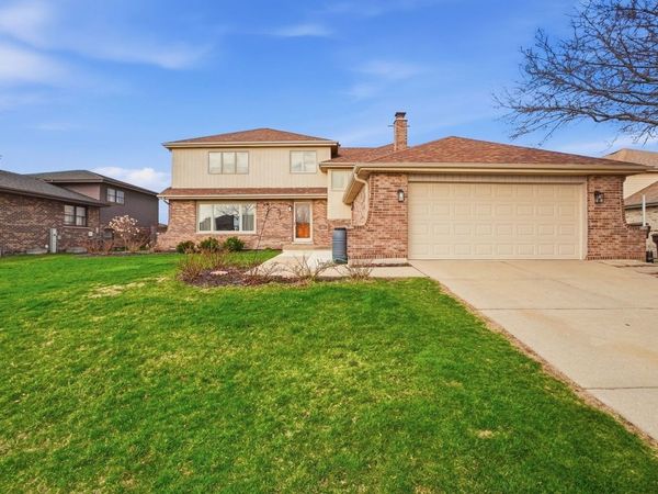 16236 Princeton Avenue , Tinley Park, IL 60477