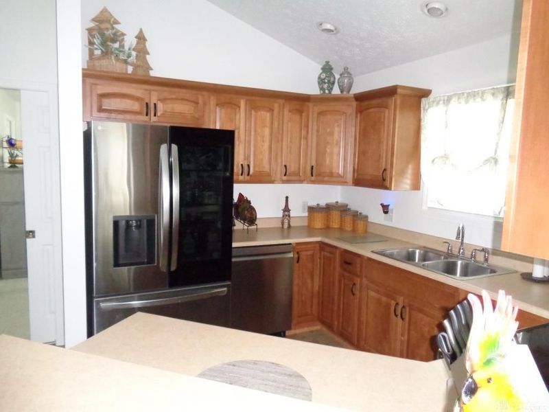 509 Golden Crossing, Unit 509, Eaton, OH 45320 Photo 10