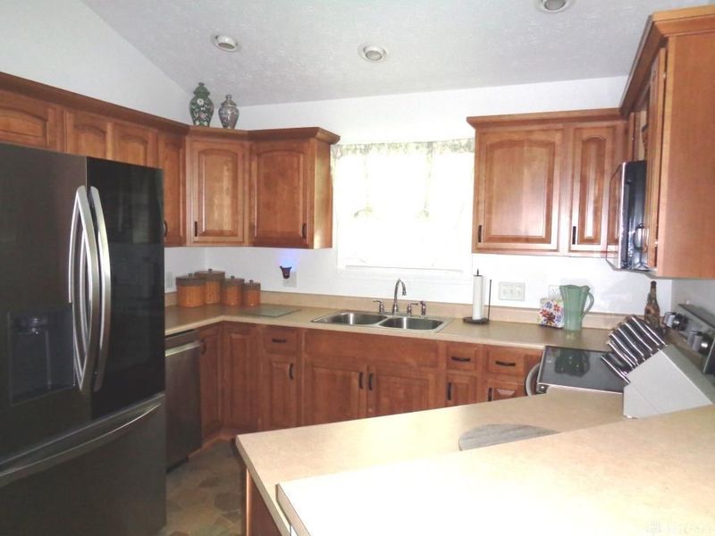 509 Golden Crossing, Unit 509, Eaton, OH 45320 Photo 13