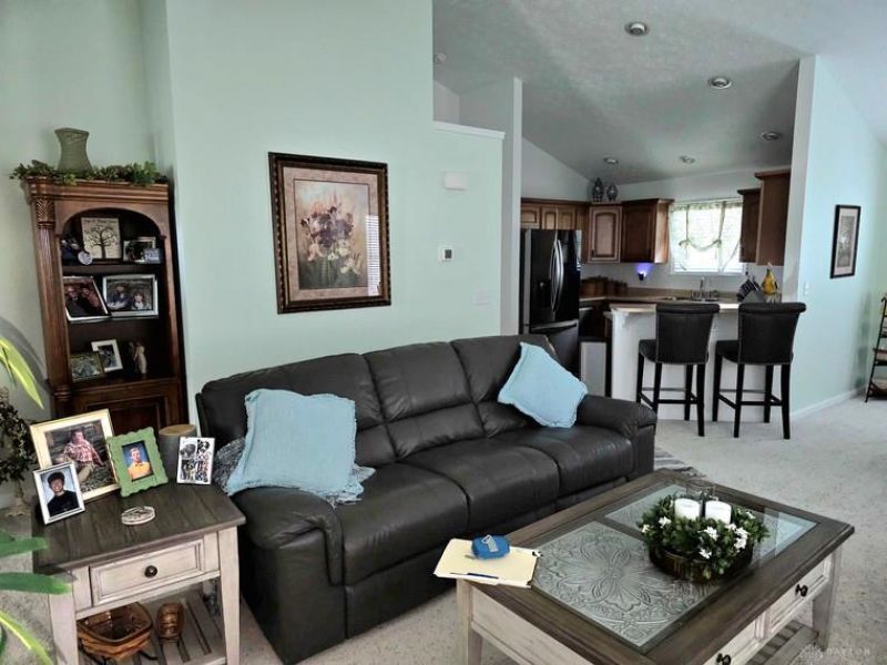 509 Golden Crossing, Unit 509, Eaton, OH 45320 Photo 4