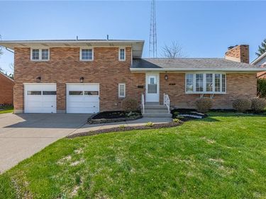 804 Lovetta Drive, Kettering, OH 45429