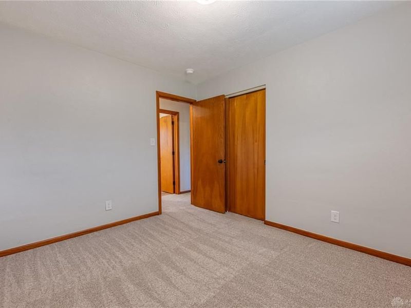 804 Lovetta Drive, Kettering, OH 45429 Photo 14