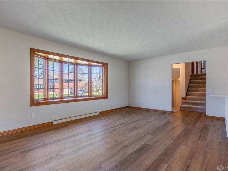 804 Lovetta Drive, Kettering, OH 45429 Photo 3