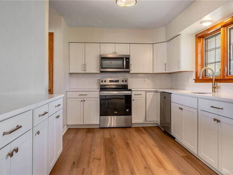 804 Lovetta Drive, Kettering, OH 45429 Photo 8