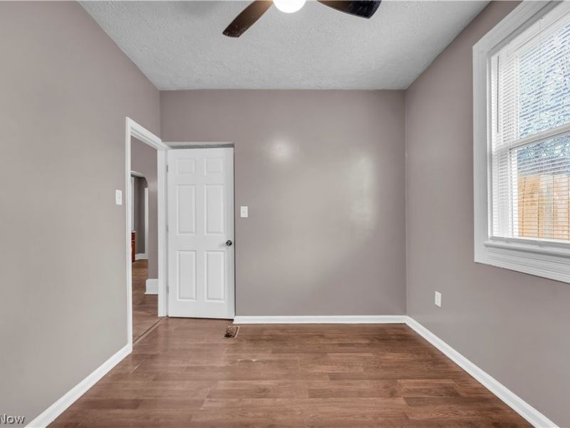 5628 Pacific Avenue, Cleveland, OH 44102 Photo 12