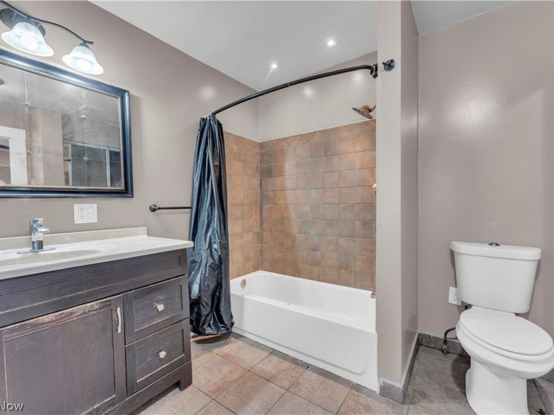 5628 Pacific Avenue, Cleveland, OH 44102 Photo 14