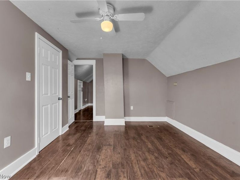 5628 Pacific Avenue, Cleveland, OH 44102 Photo 25