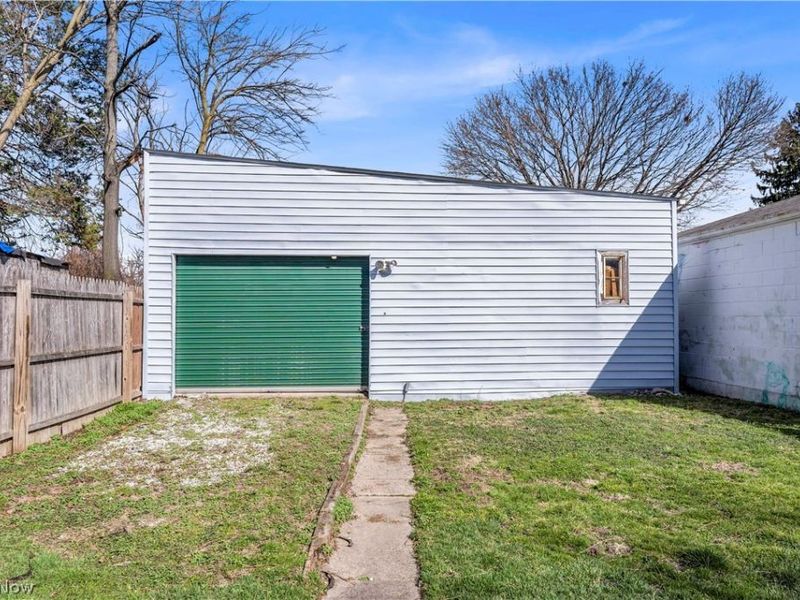 5628 Pacific Avenue, Cleveland, OH 44102 Photo 28