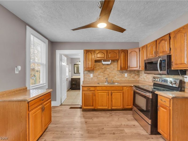 5628 Pacific Avenue, Cleveland, OH 44102 Photo 3