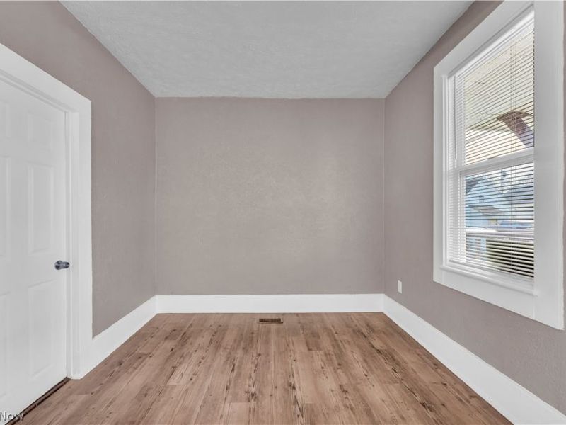 5628 Pacific Avenue, Cleveland, OH 44102 Photo 7