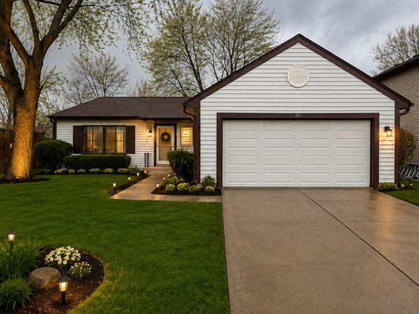 208 Albert Drive, Vernon Hills, IL 60061