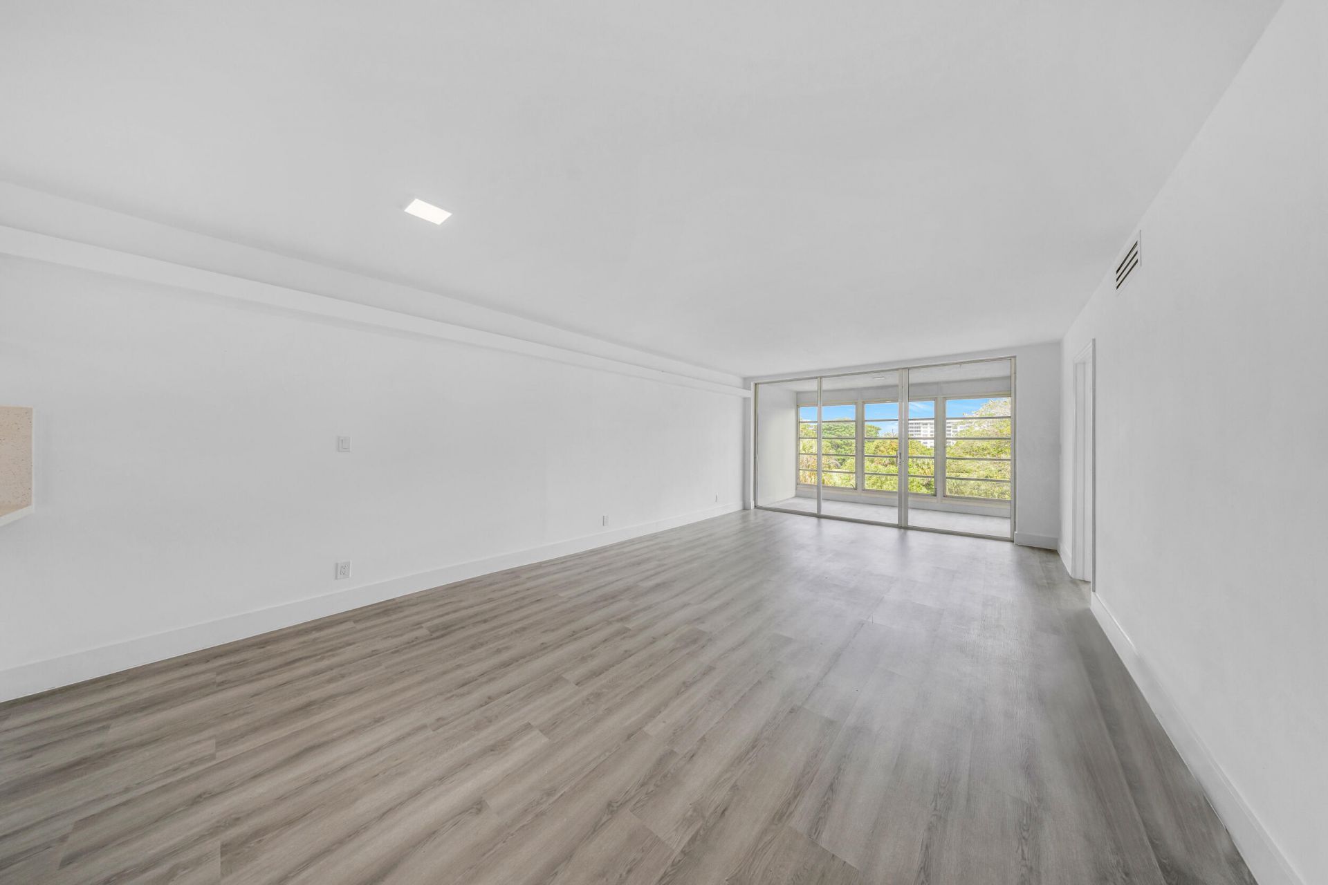 3151 S Palm Aire Drive, Unit 407, Pompano Beach, FL 33069 Photo