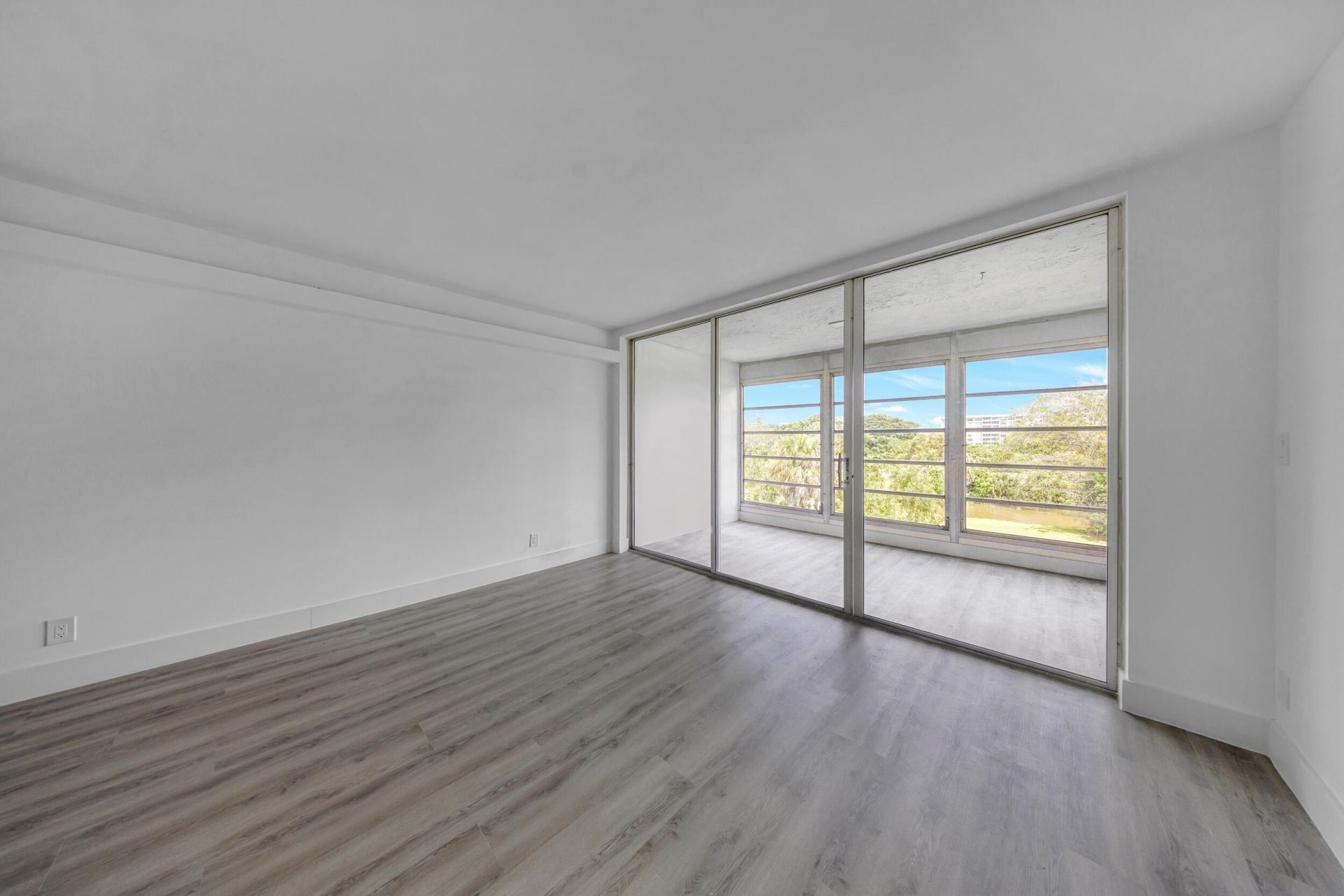 3151 S Palm Aire Drive, Unit 407, Pompano Beach, FL 33069 Photo
