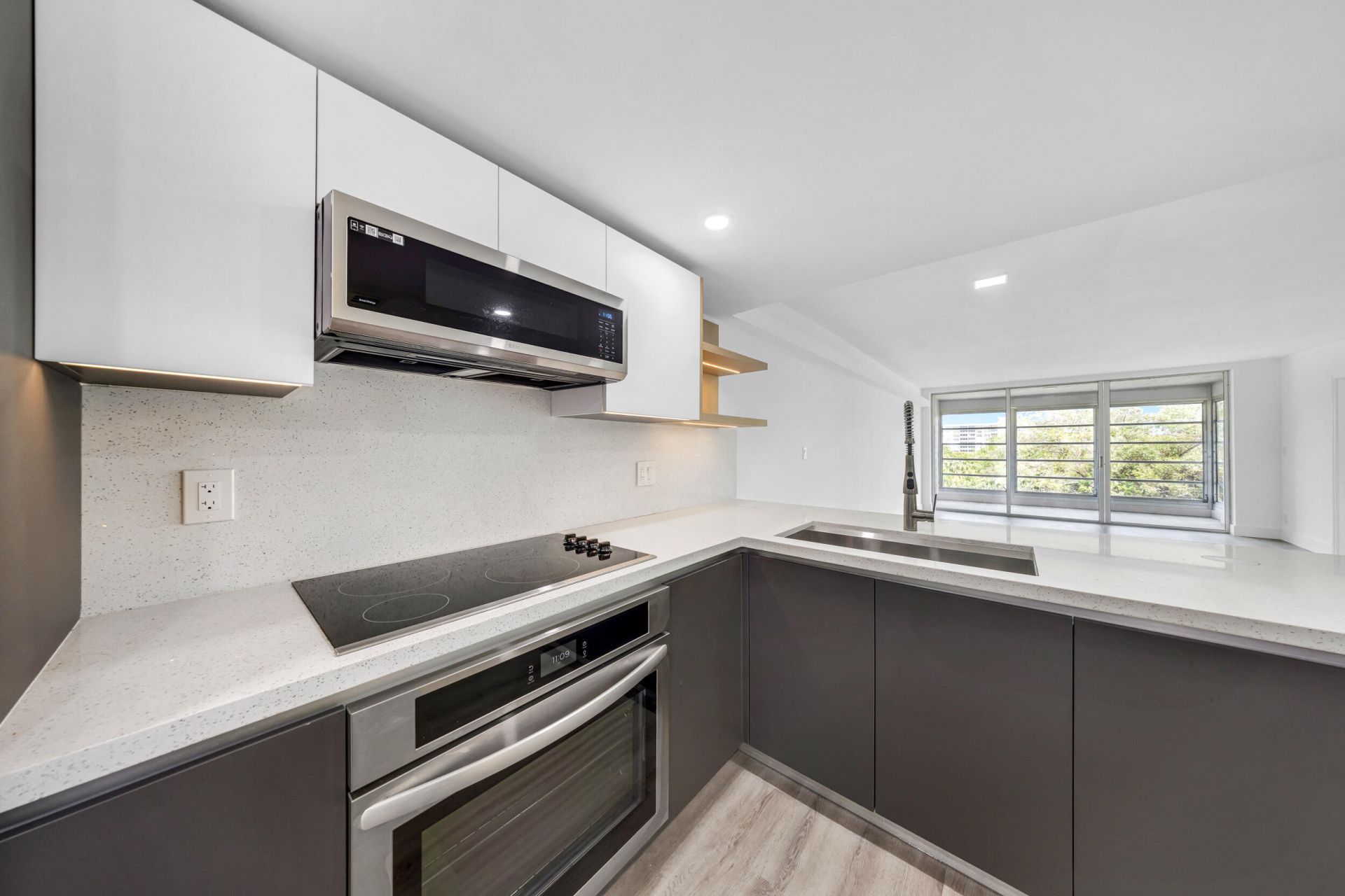 3151 S Palm Aire Drive, Unit 407, Pompano Beach, FL 33069 Photo