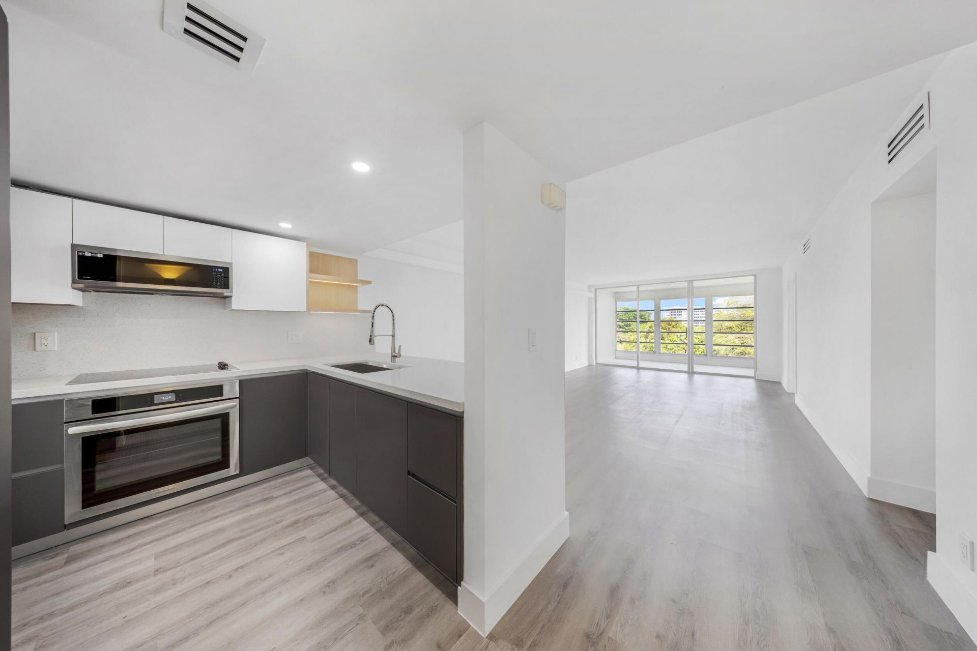 3151 S Palm Aire Drive, Unit 407, Pompano Beach, FL 33069 Photo