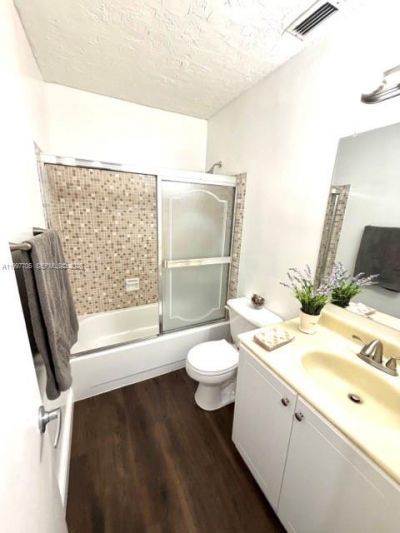 11906 SW 110th St Cir E, Miami, FL 33186 Photo