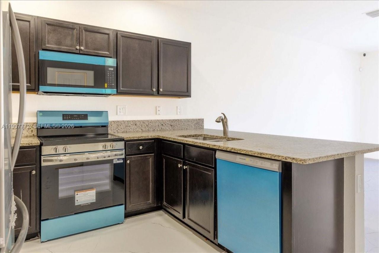 3335 W 94th Ter, Hialeah, FL 33018 Photo