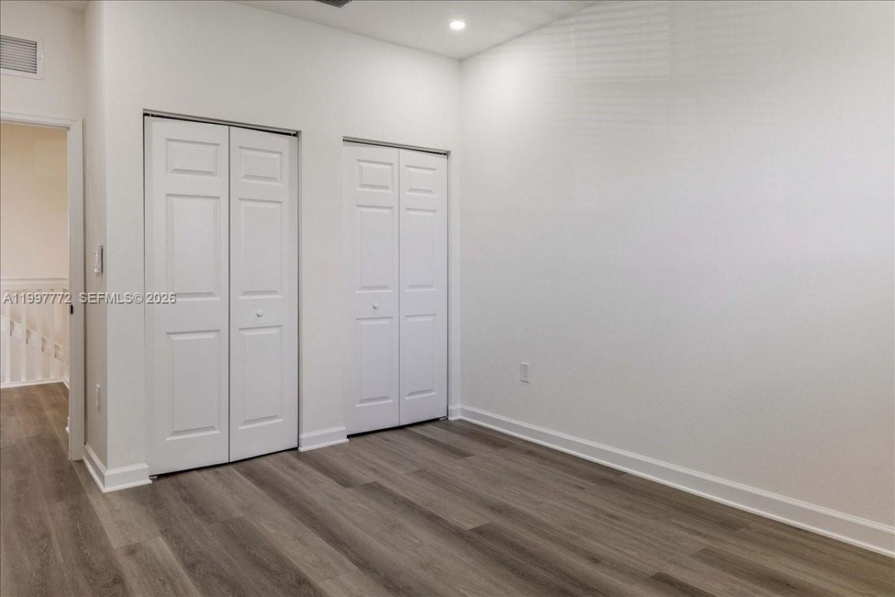 3335 W 94th Ter, Hialeah, FL 33018 Photo