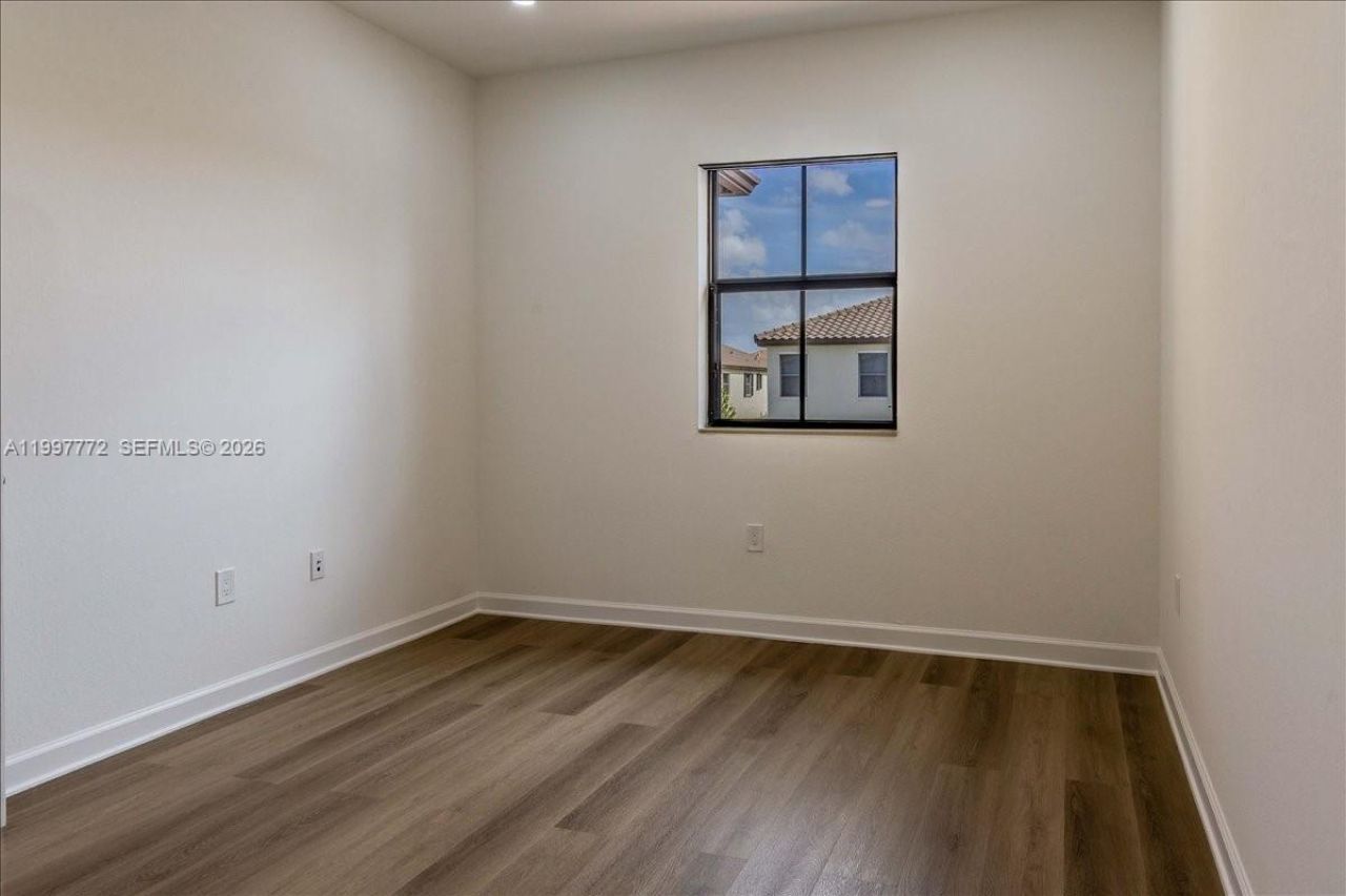 3335 W 94th Ter, Hialeah, FL 33018 Photo