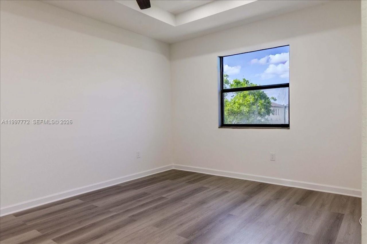 3335 W 94th Ter, Hialeah, FL 33018 Photo