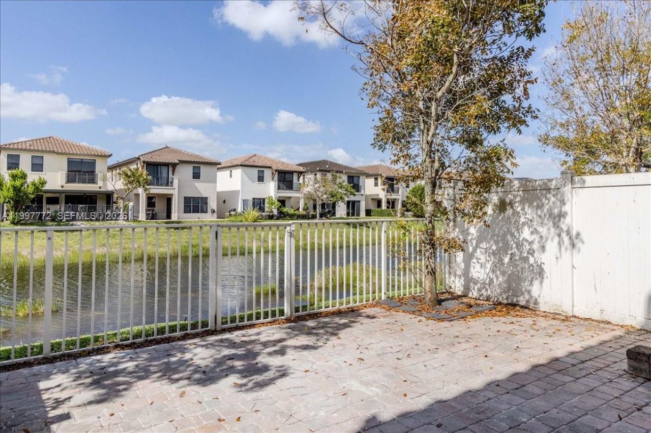 3335 W 94th Ter, Hialeah, FL 33018 Photo