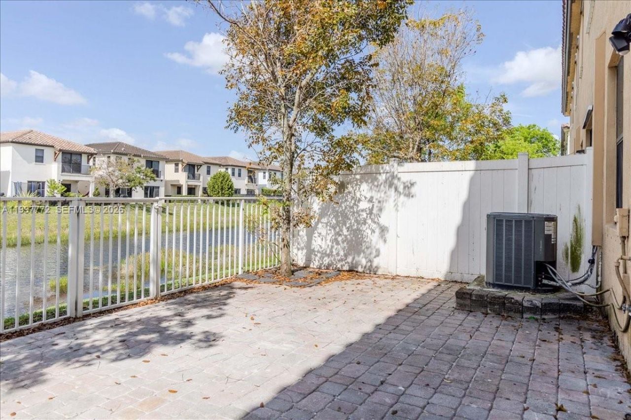 3335 W 94th Ter, Hialeah, FL 33018 Photo