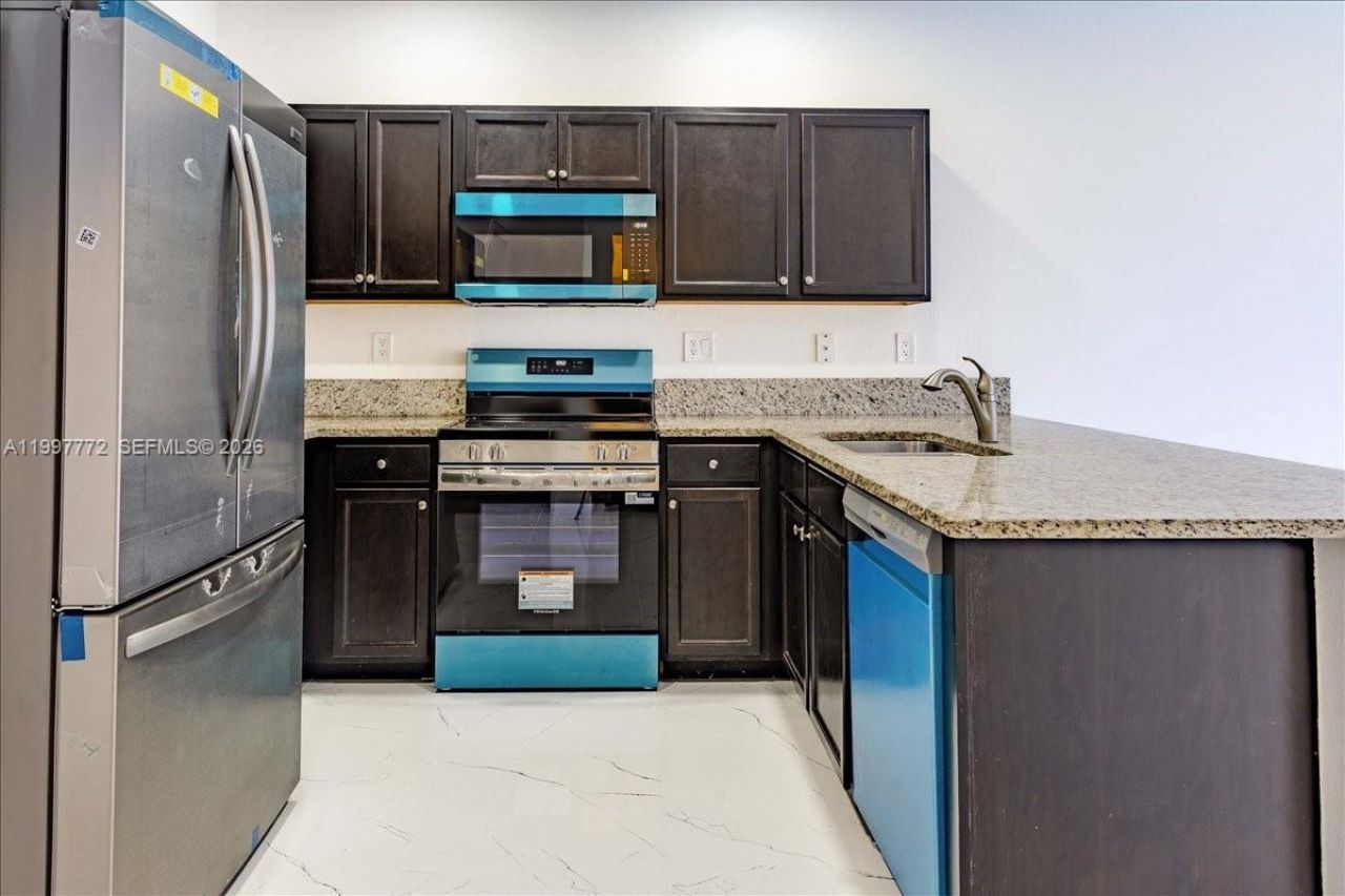 3335 W 94th Ter, Hialeah, FL 33018 Photo