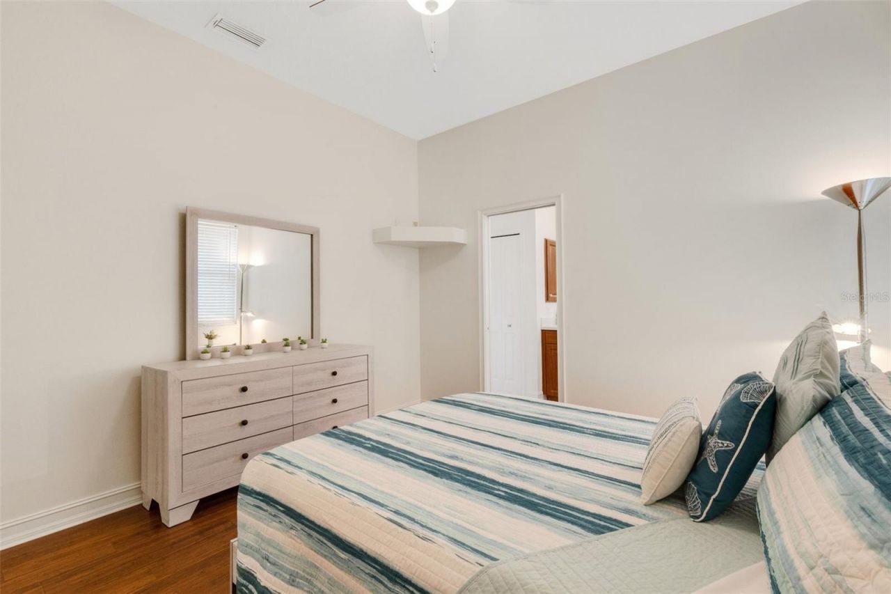 4801 Edgemont Court, Sarasota, FL 34233 Photo