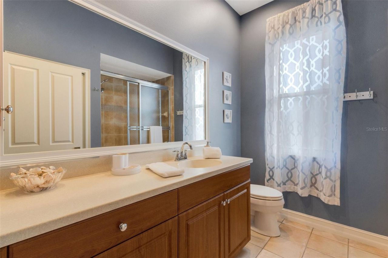 4801 Edgemont Court, Sarasota, FL 34233 Photo