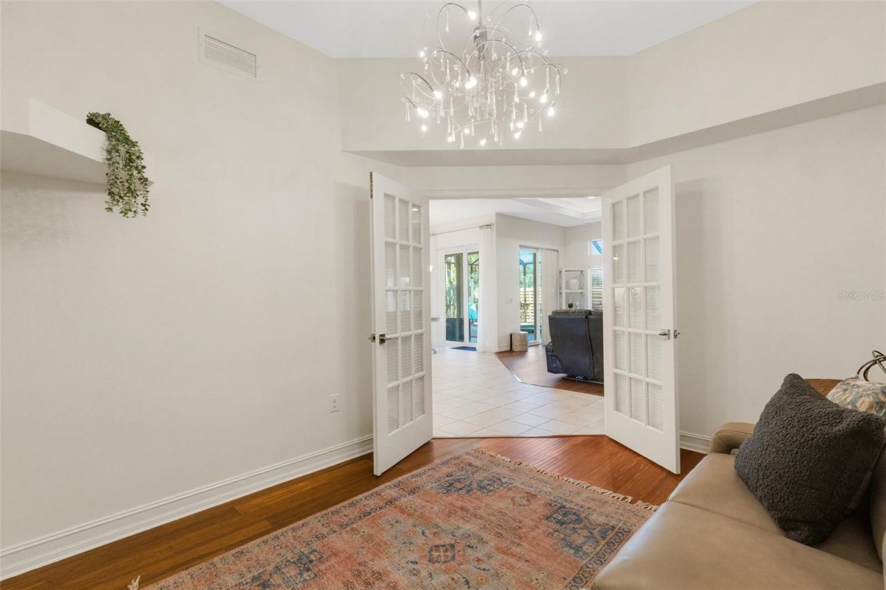 4801 Edgemont Court, Sarasota, FL 34233 Photo