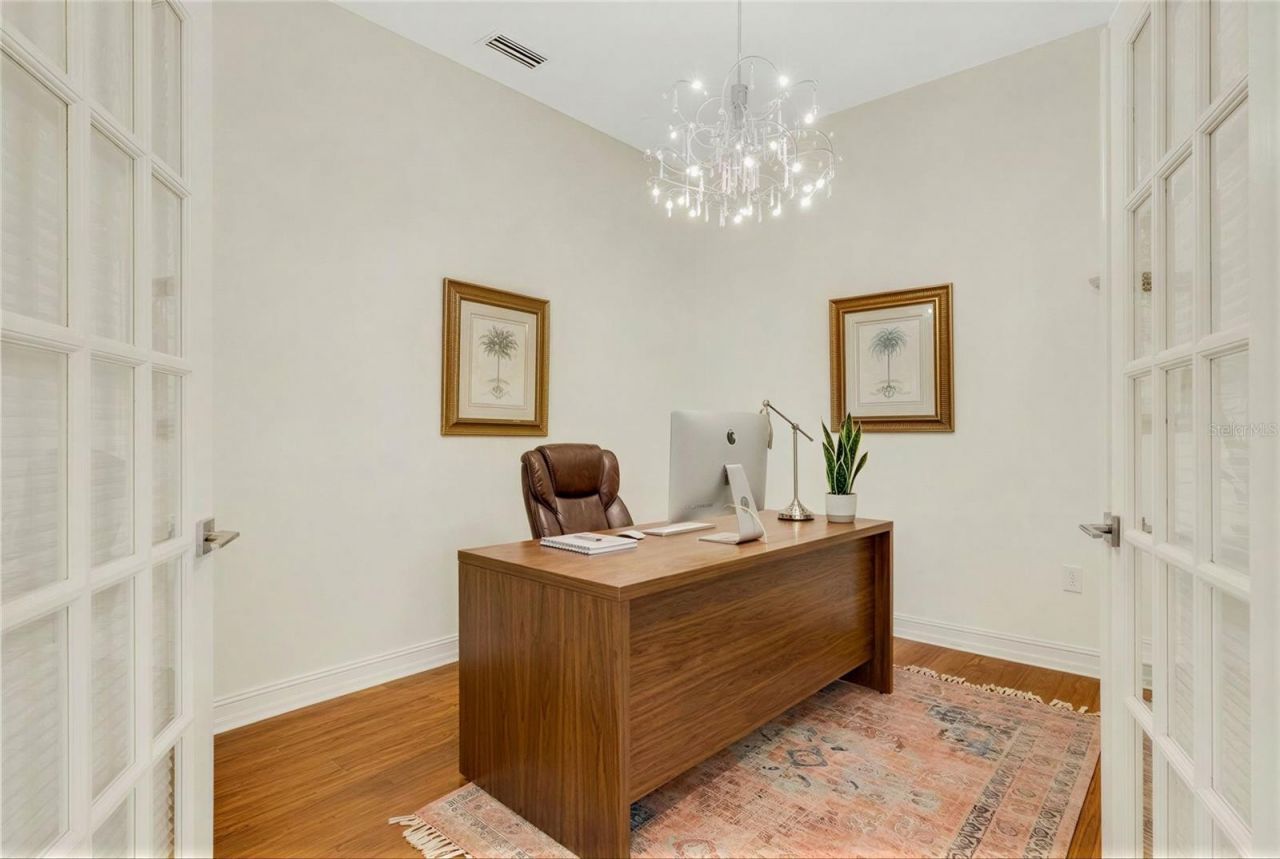 4801 Edgemont Court, Sarasota, FL 34233 Photo