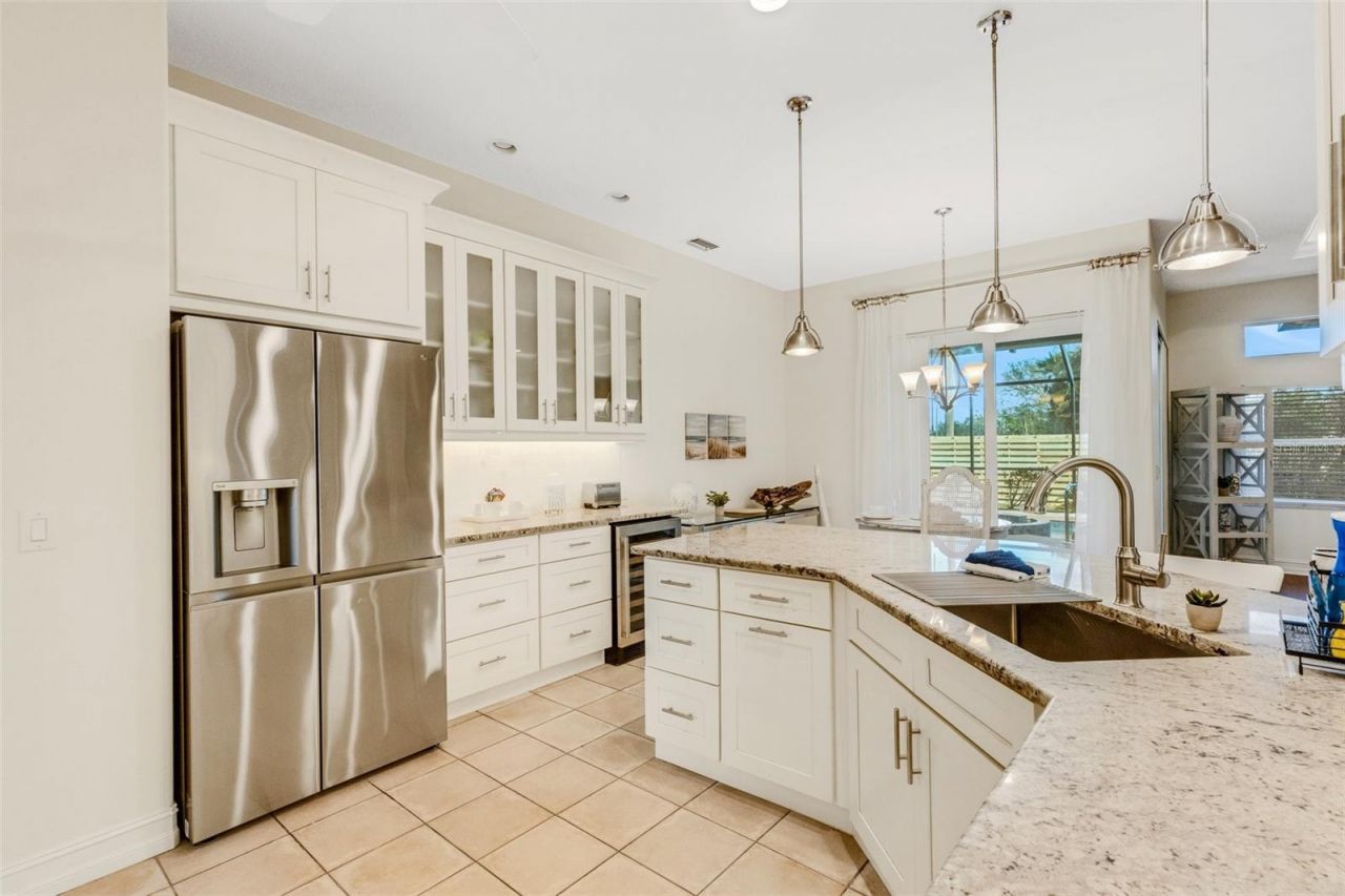 4801 Edgemont Court, Sarasota, FL 34233 Photo