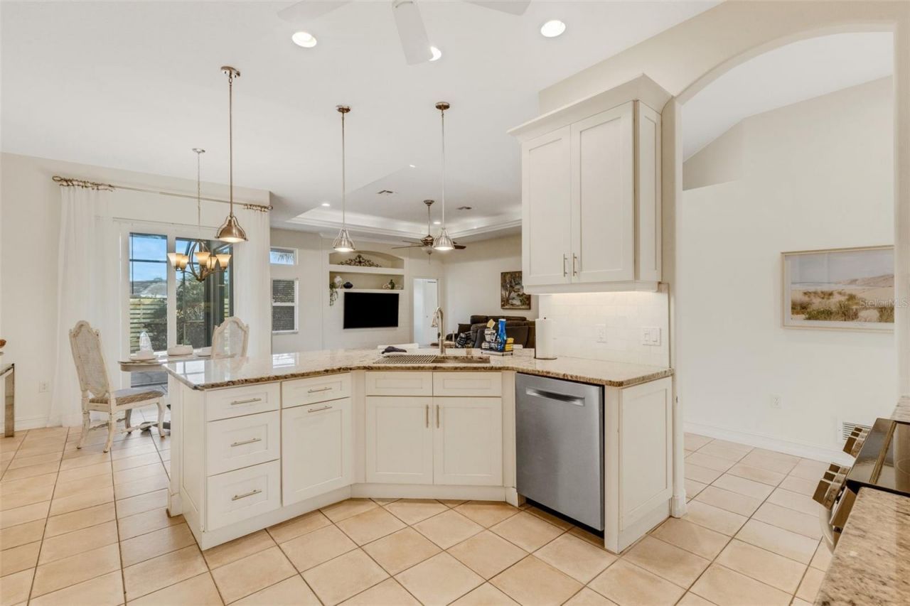 4801 Edgemont Court, Sarasota, FL 34233 Photo